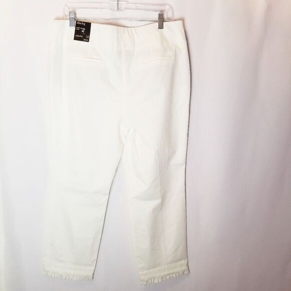 Alfani White Slim Leg‎ Tummy Control Pants Size 14 - Picture 5 of 14